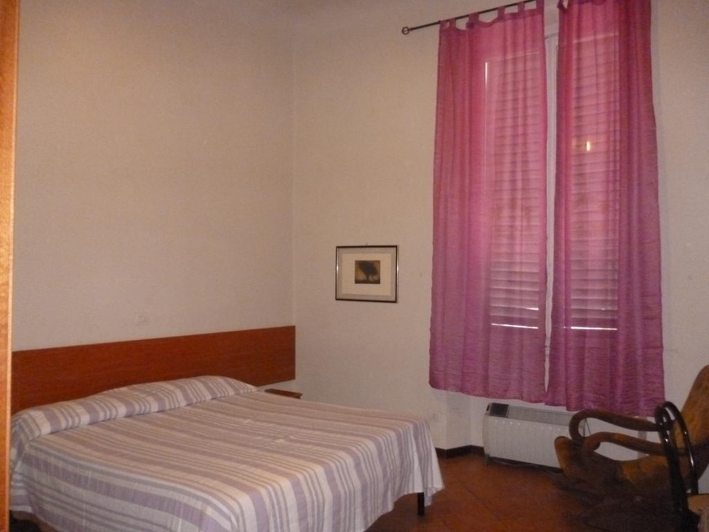 27 Aprile Hotel Florença Quarto foto