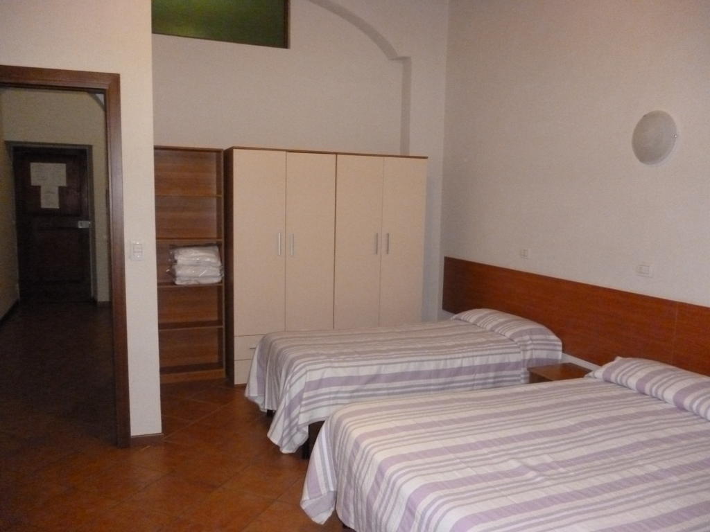 27 Aprile Hotel Florença Quarto foto
